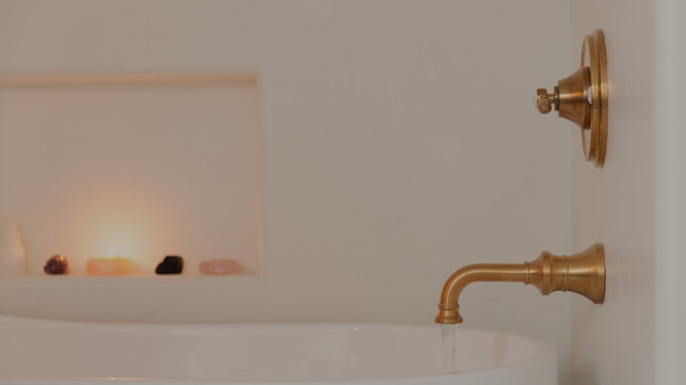 Elevated <em>Bath Soaks</em> That Transform Your Tub Into a <em>Spa Sanctuary</em>