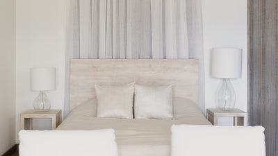 Soft Hues & Textured Linens Form a <i>Harmonious Space </i>For Guests